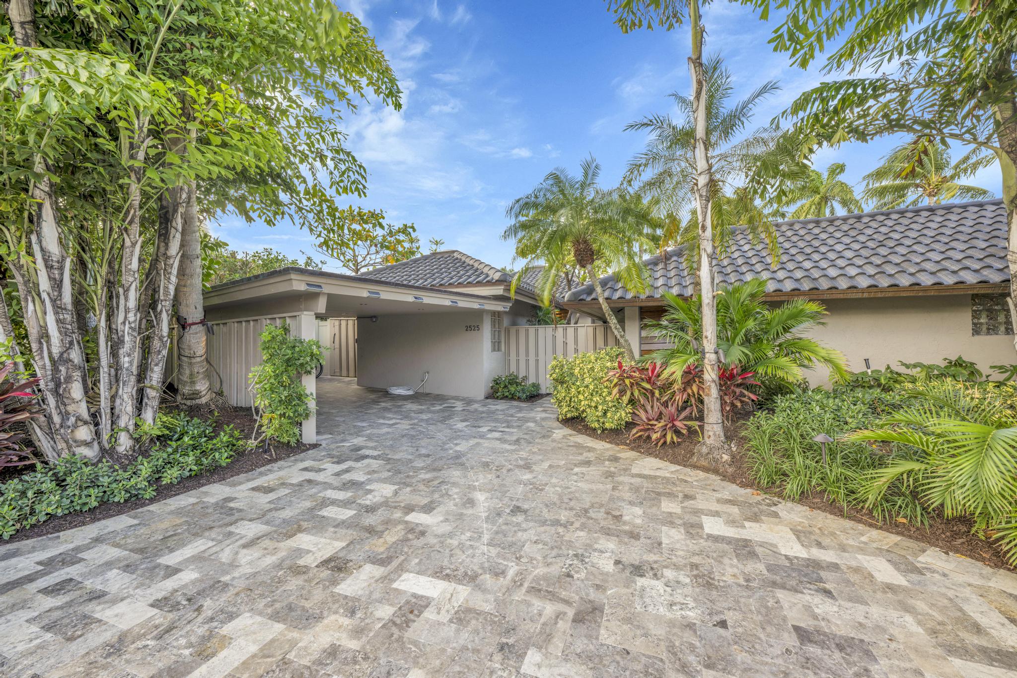 Barcelona Cove Estate