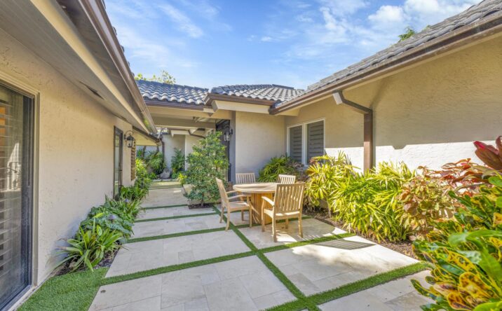 Modern exterior walkway and entryway by CKA Construction